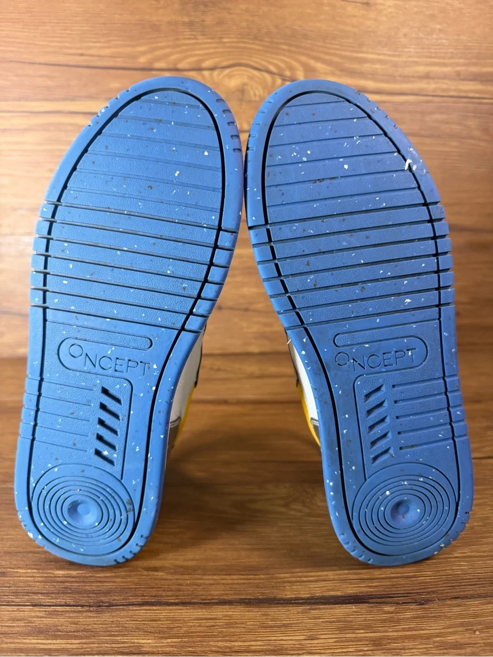 Oncept Phoenix Sneaker Leather Shoes Women’s‎ Size 6.5